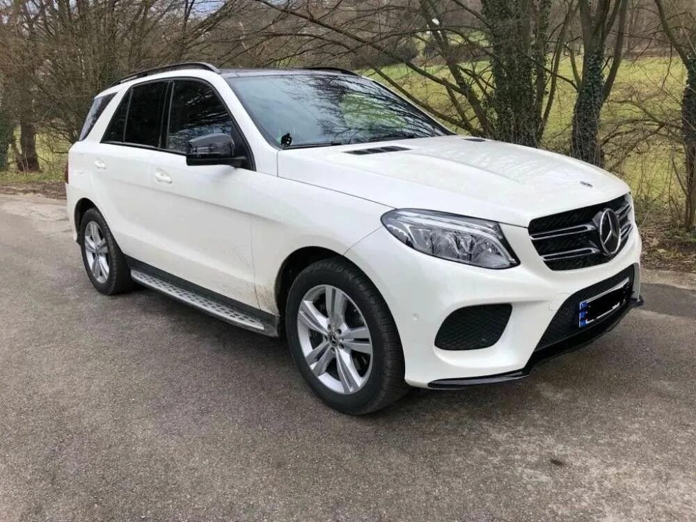 Мерседес gl 350d новый. Мерседес-Бенц GLE 350 D 4matic 2017. Mercedes Benz gl 350d 4matic. Mercedes Benz 350d 4matic. Купить мерседес 350d