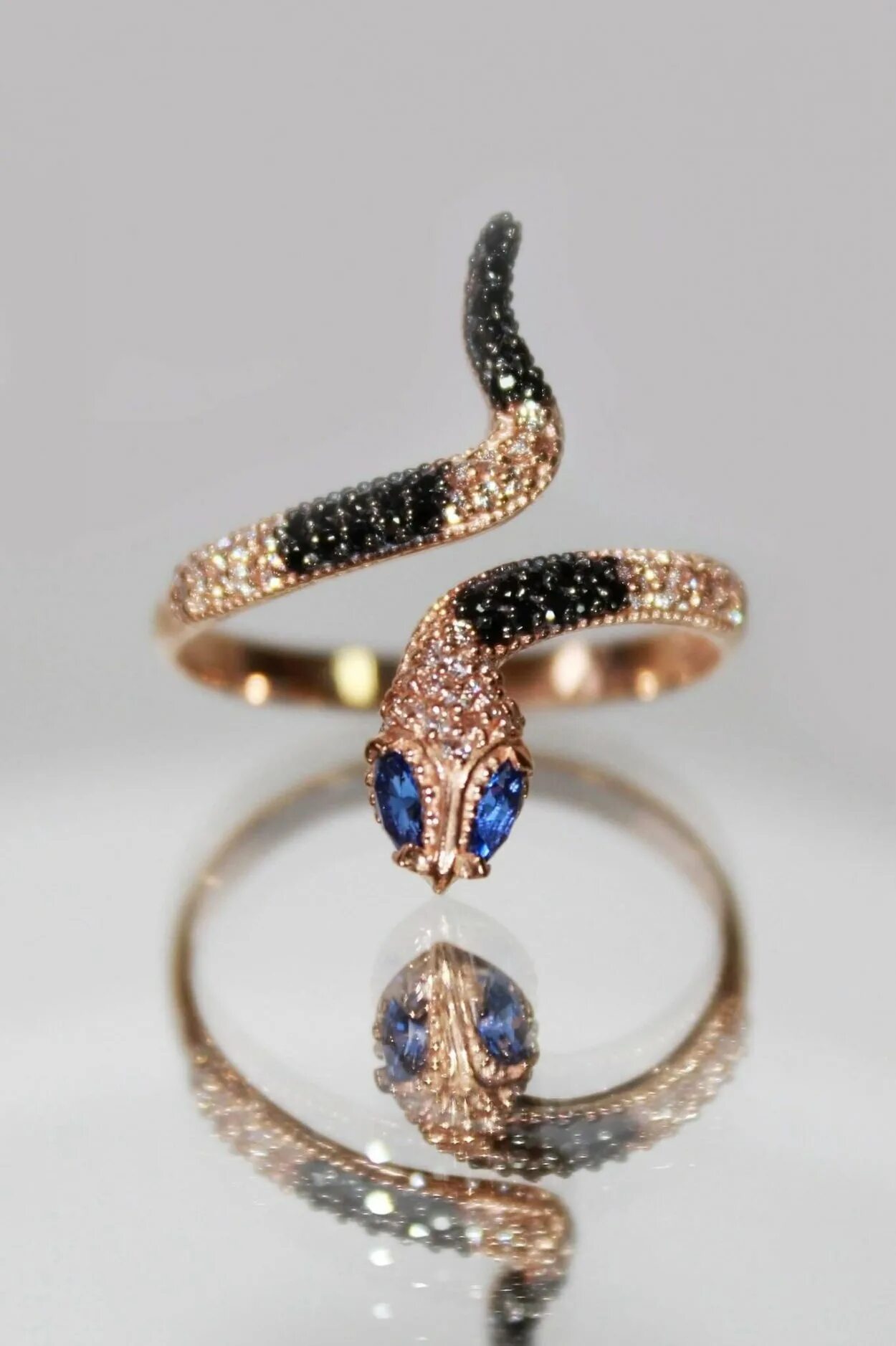 ILEANA MAKRI ?Berus? coiled snake ring Eighteen carat matte pink gold 'Berus' ri