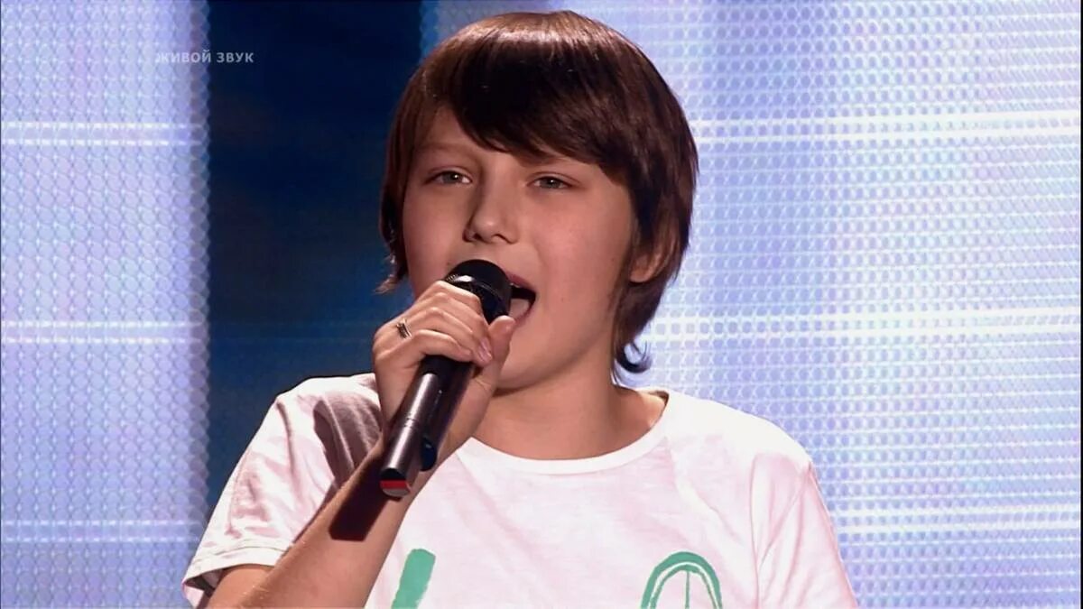 Голос земли слушать. Голос земли слушать. С кем пела пугачева. Голос муслимаммагомаева. Муслим магомаев голос.