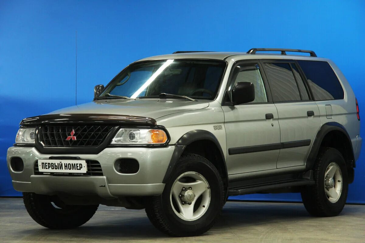 Montero sport купить. Митсубиси Монтеро спорт. Митсубиси Монтеро спорт 2001. Mitsubishi Pajero Sport 2003 год. Mitsubishi Montero Sport 2010.