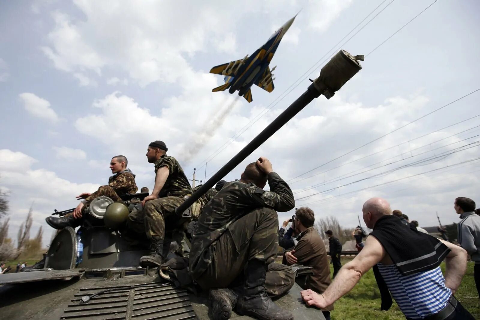 Военные на Донбассе. Конфликт на Донбассе.