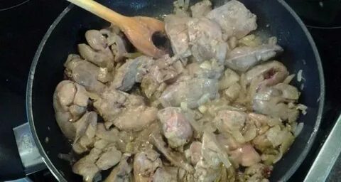 Печень цыплят со сметаной