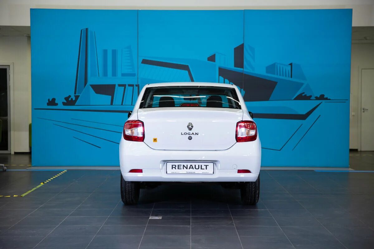 Логан 2025. Renault logan 2025. новый логан 2025. logan stepway 2025 белый петровский. renault logan stepway 2025.