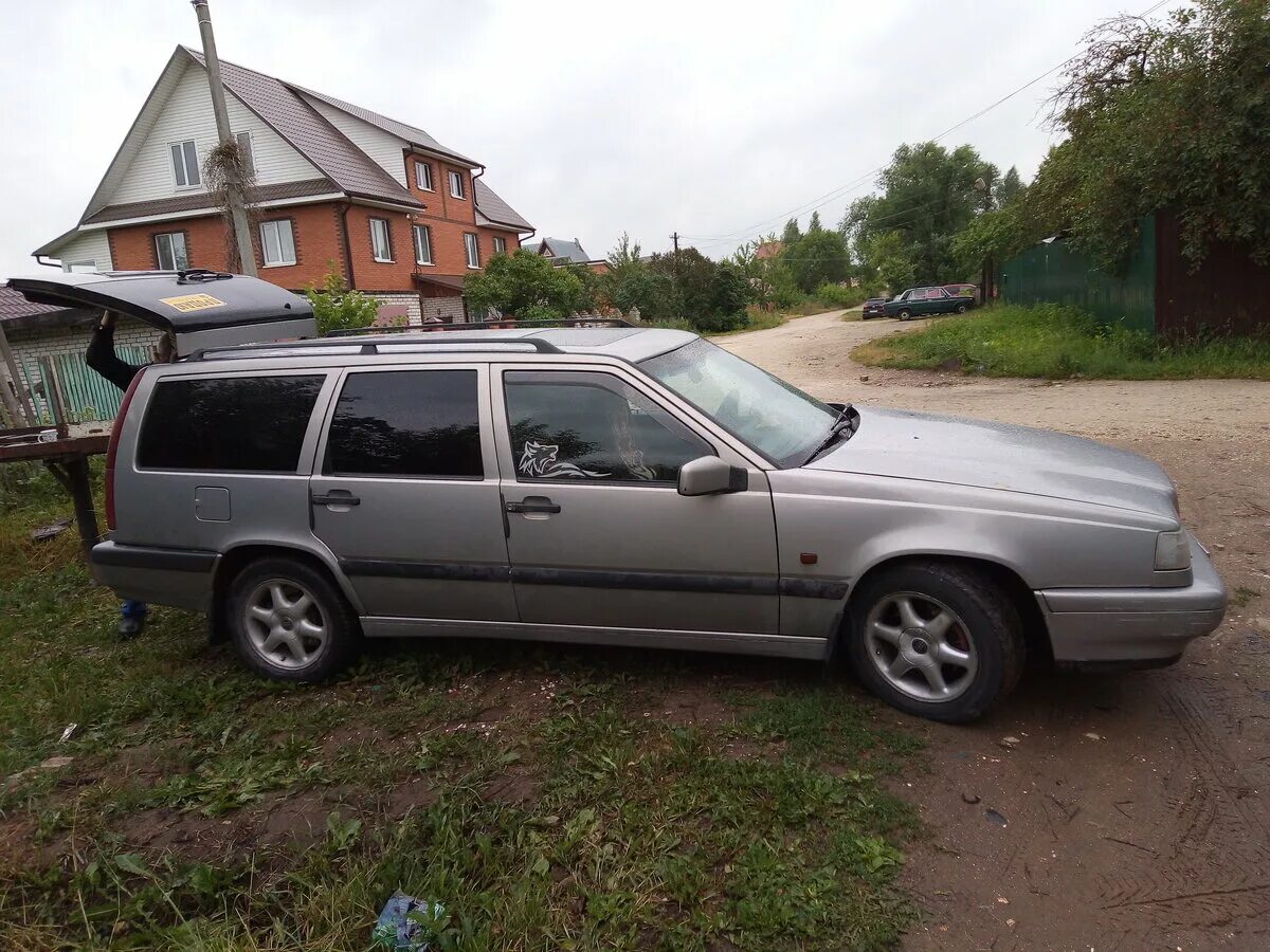 Авито авто москва московская область универсал. Volvo 850 универсал 1995. volvo универсал 1995. volvo 850 универсал 1997. вольво 850 1994 универсал.