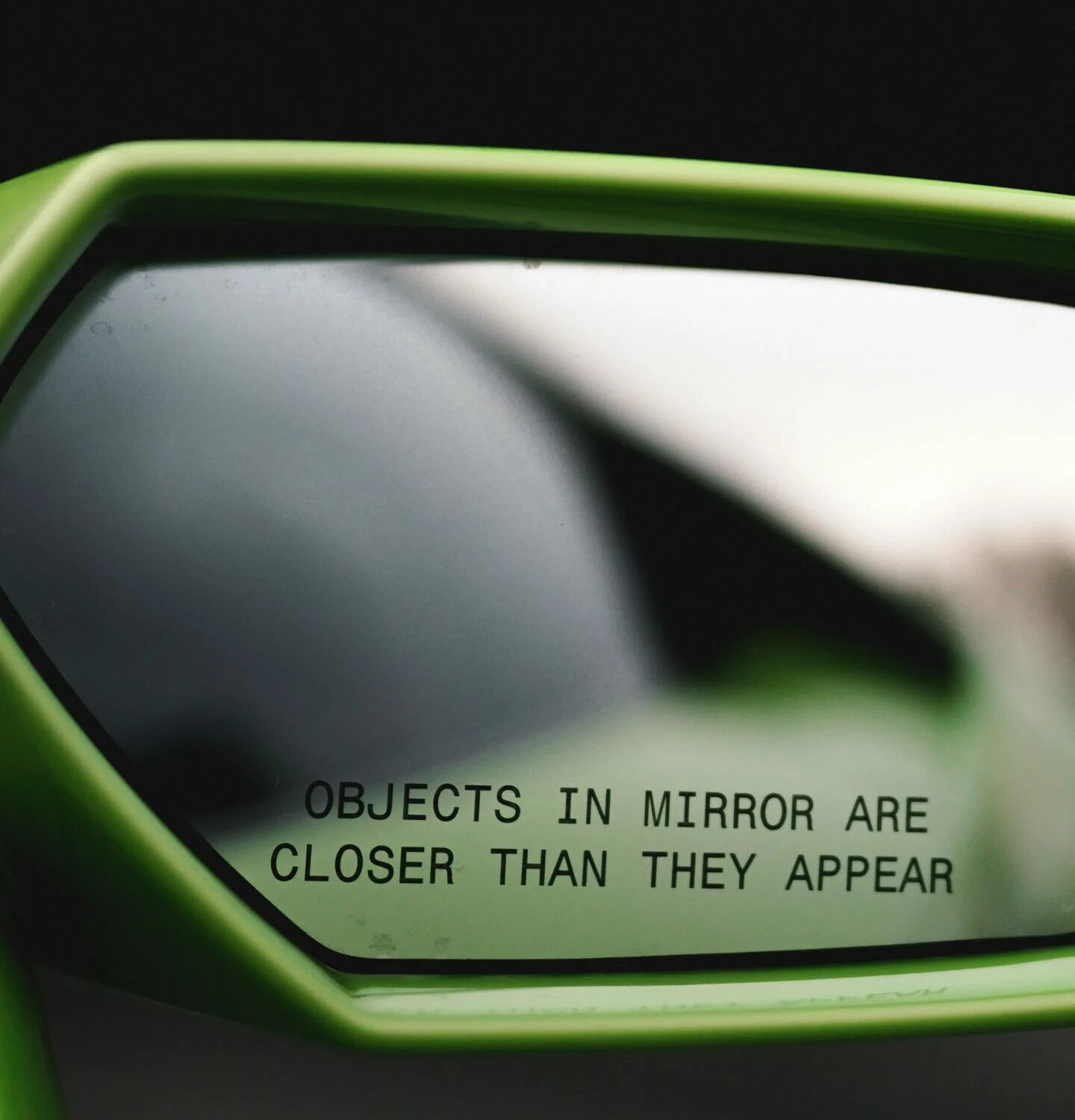 Objects in mirror. Objects in mirror