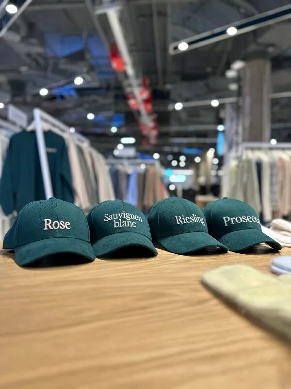 Чайка бренд одежды. Чайка бренд одежды. Чайка бренд одежды. Чайка бренд одежды. Толстовка с чайками.