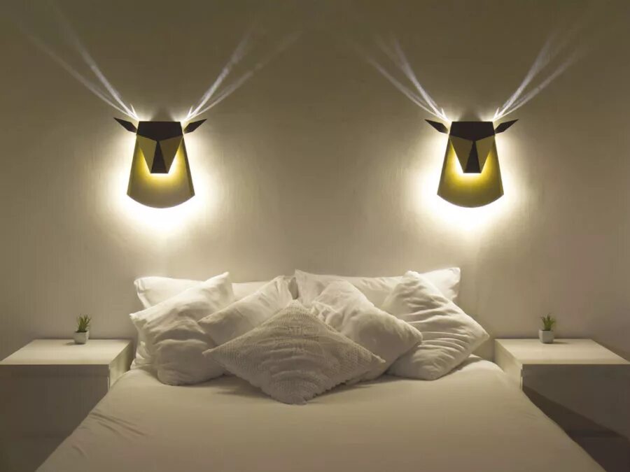 Bedroom lamps. Настенный светильник OMNIWALL. Светильник настенный. Бра на стену. Бра необычные настенные.