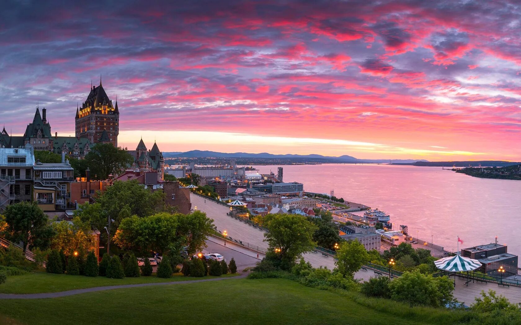 Quebec. Квебек сити старый город. Монреаль провинция квебек. Quebec. Провинция квебек канада.
