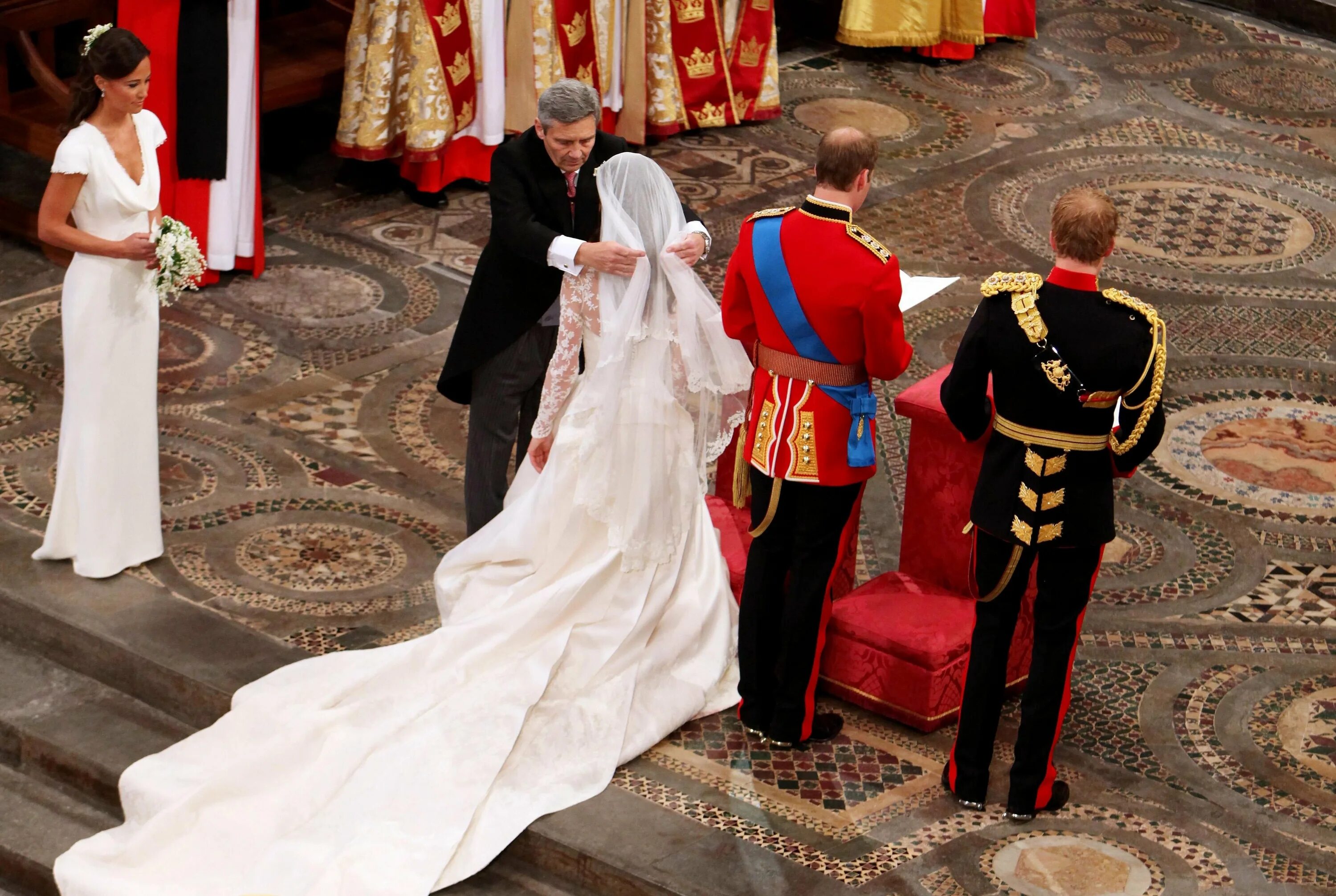 Церемония со. Свадьба Кейт Миддлтон и принца Уильяма. Свадебное платье Кэтрин Миддлтон. Свадьба принца Уильяма и Кэтрин Миддлтон. Свадьба Уильяма и Кейт Миддлтон.