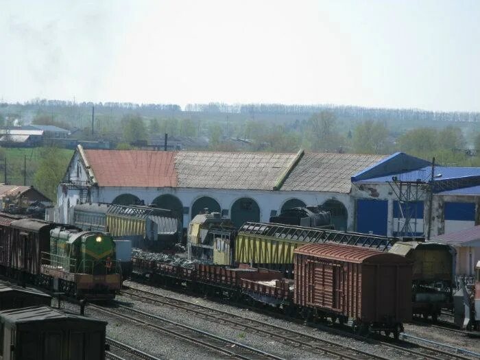 Алатырь вокзал. Алатырь (станция). жд депо алатырь. жд вокзал алатырь. алатырь старый жд вокзал.