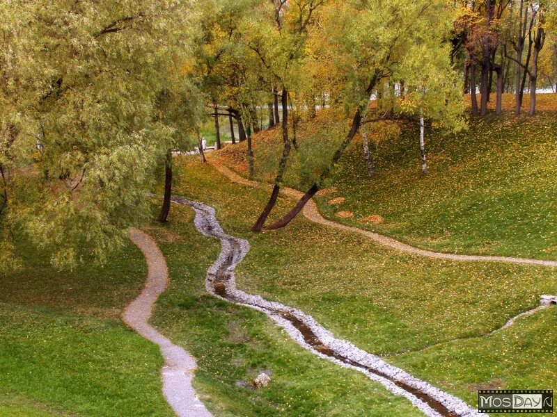 Тропа народа. Парк Царицыно тропинки. Царицыно парковые дорожки. Царицыно дорожки в парках. Парк Царицыно велодорожки.