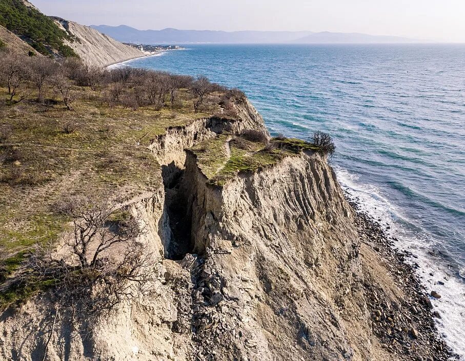 Гребень 6 букв. Гора Колдун Мысхако. Гора Колдун в Новороссийске. Гора Мысхако в Новороссийске. Мысхако гора Колдун смотровая.