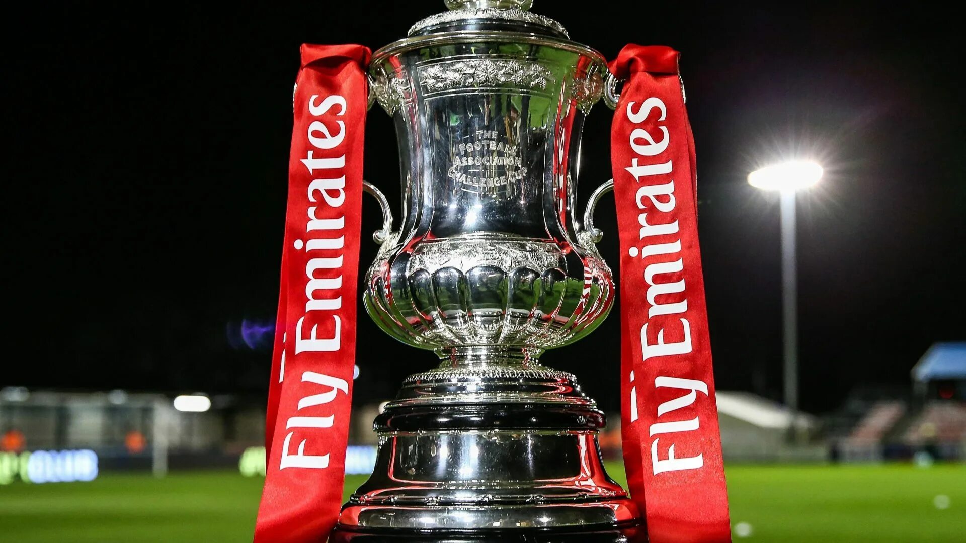 Кубок emirates fa cup. Кубок лиги англии трофей. Футбол кубок раунды. Кубок фа англия. Кубок англии по футболу трофей.
