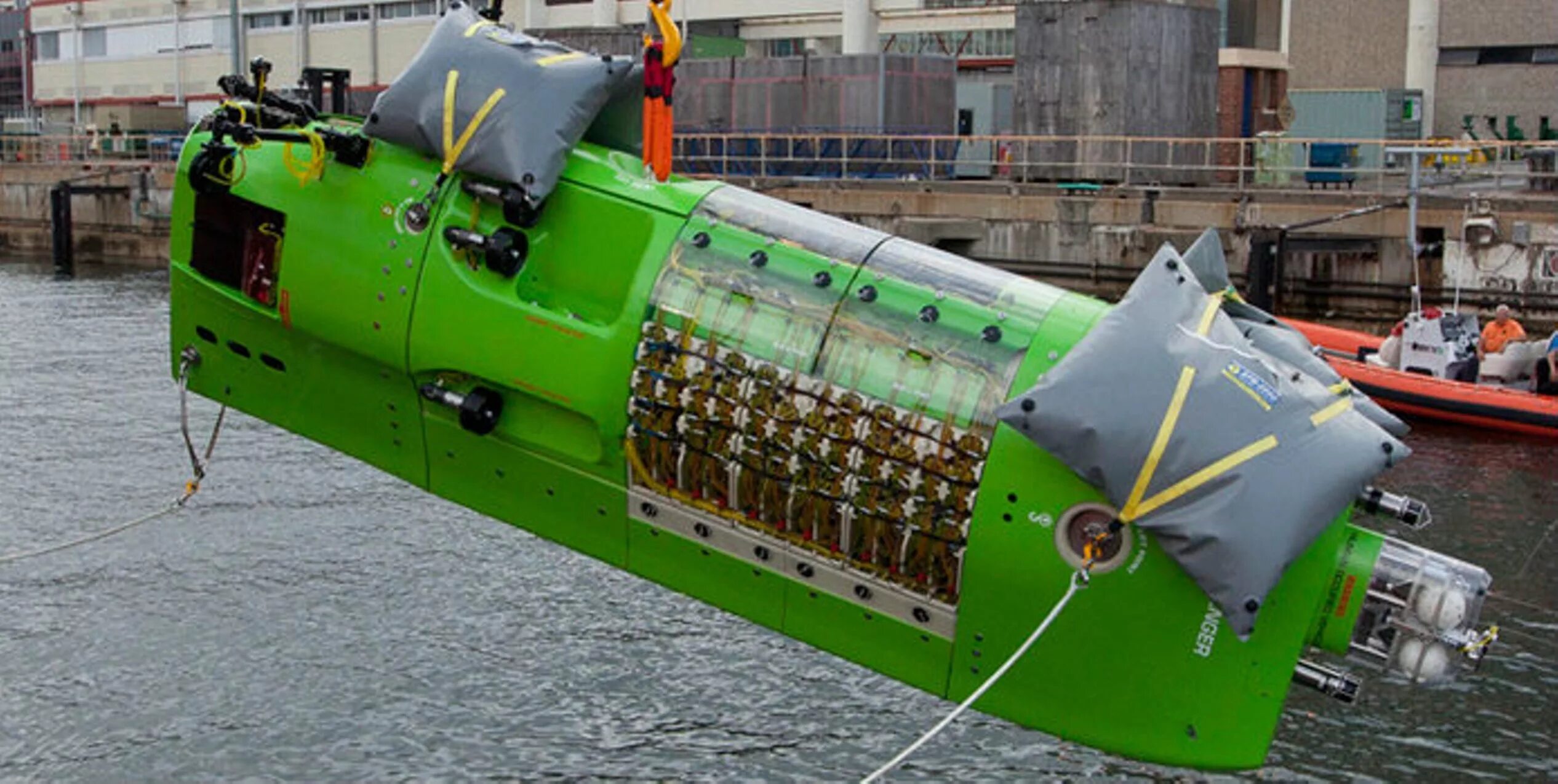 Deepsea challenger батискаф. Deepsea challenger батискаф. Батискаф челленджер марианская. Deepsea challenger. Deepsea challenger.