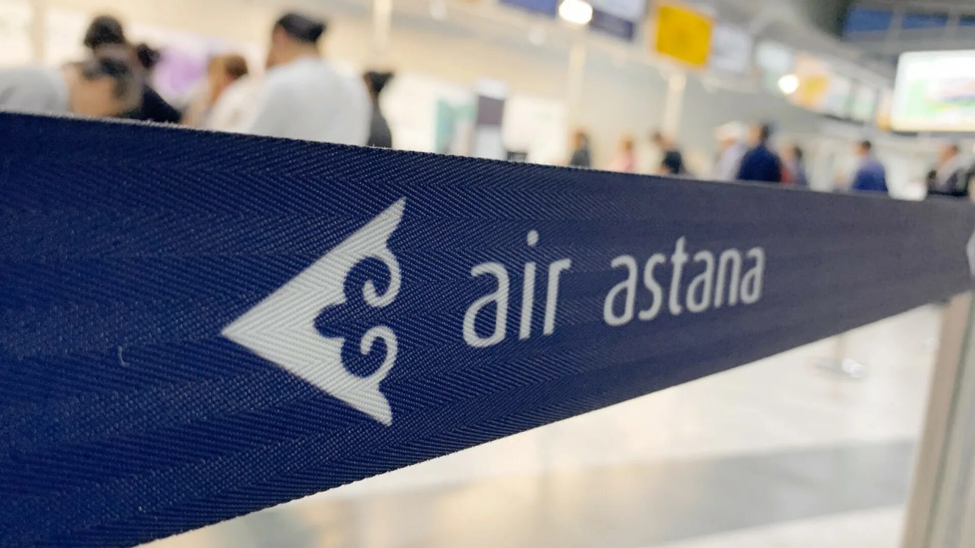 Купить авиабилеты эйр астана. Air Astana. Air Astana самолеты. Парк Air Astana. Флот Air Astana.