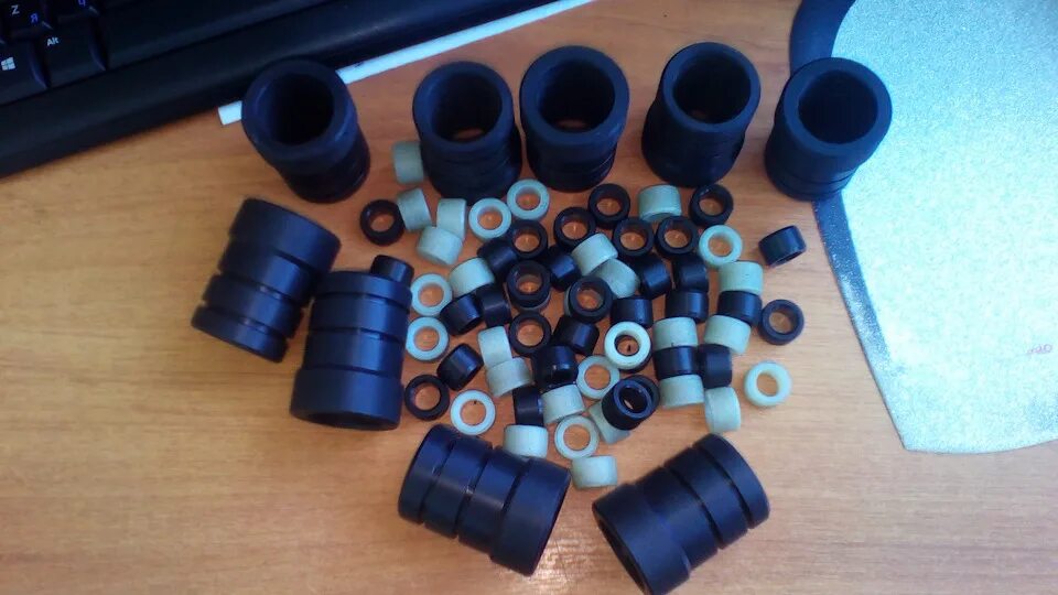 Втулка (капролон) 60х100. Капроновые втулки. Втулка(капролон) 6102. Втулки ограничителя двери рено лагуна 2. Втулка из капролона 12х17.