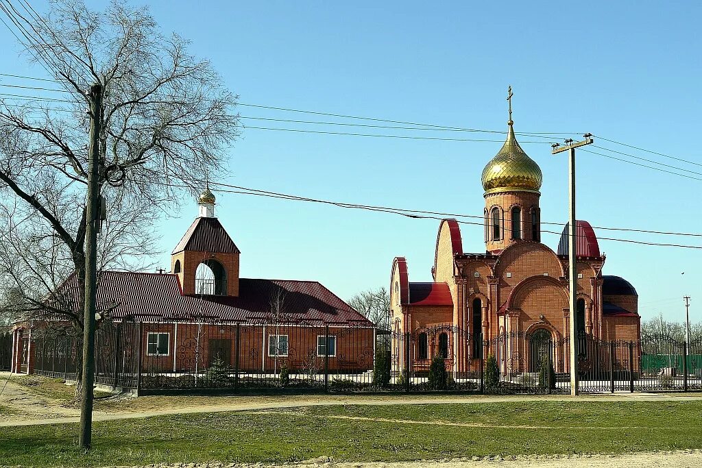 Село дивное апанасенковского района ставропольского края. Церкви ставропольского края. Село греческое ставропольский. Храм николая чудотворца московское ставропольский край. Александро невская церковь ставрополь.