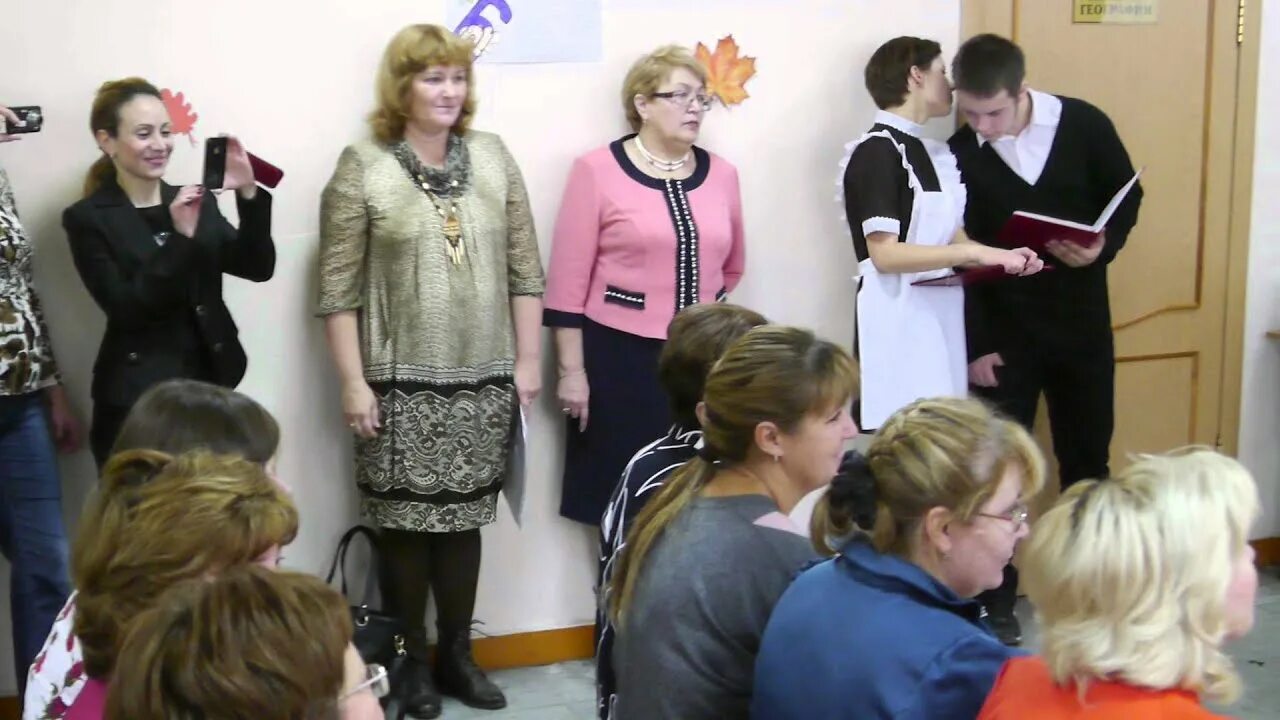 Школа 6 долгопрудный учителя. Родные нам учителя любимые и. Спасибо вам учителя. Стих о любимом учителе. Спасибо вам учителя песня текст.