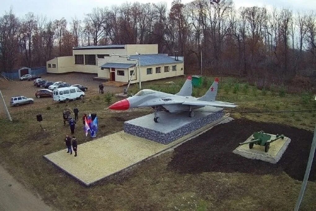 Рабочий поселок ржакса. Авиационный колледж кирсанов тамбовская область. Самолет тамбов. Бекас самолет. Аэропорт донское тамбов впп.