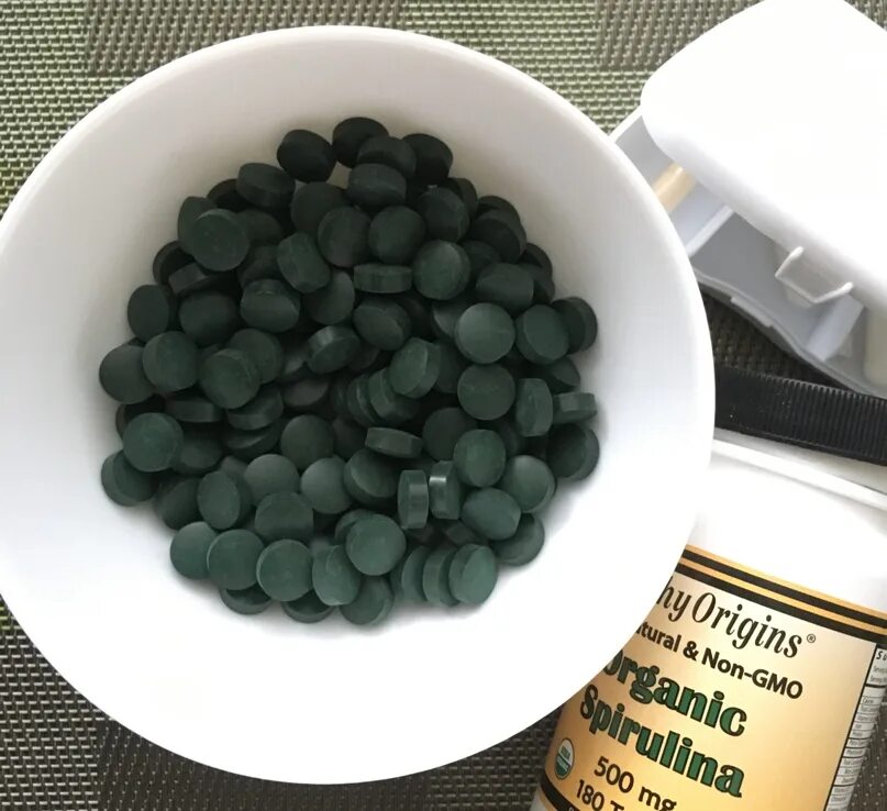 Spirulina водоросль. Спирулина железо. Хлорелла вульгарис. Настоящая спирулина. Arthrospira водоросли.