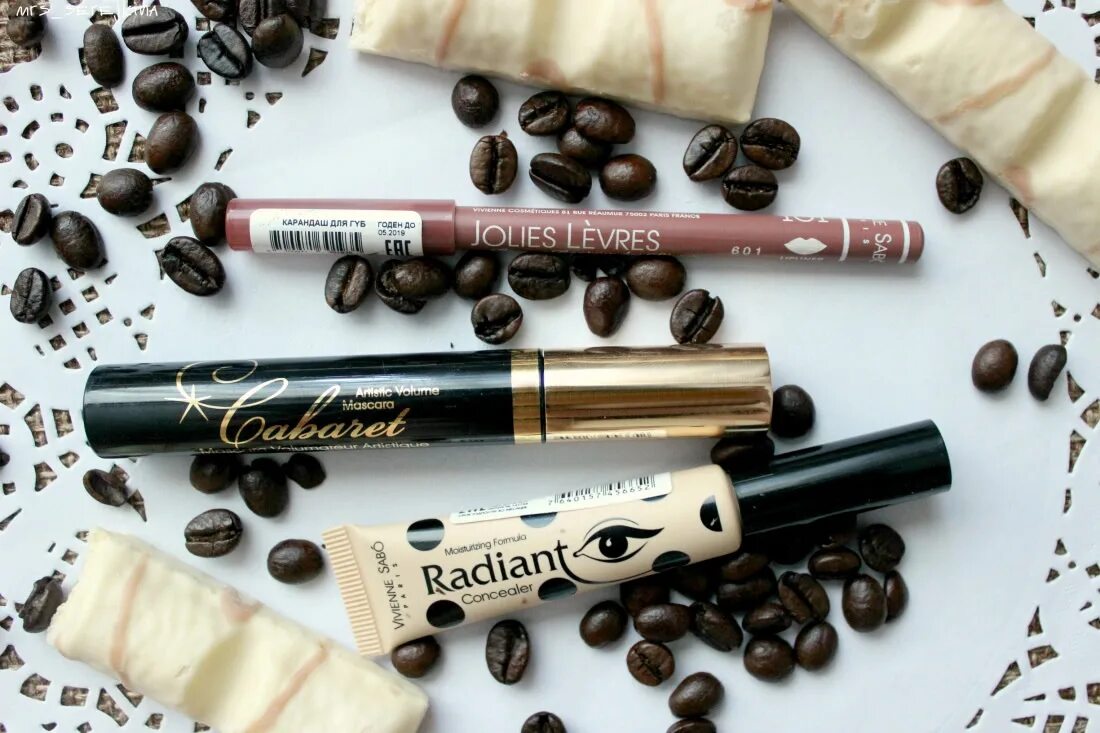 Блеск вивьен сабо тропик. Косметика вивьен сабо тушь. Vivienne sabo eclipse. Vivienne sabo eclipse. Тени для глаз вивьен сабо.