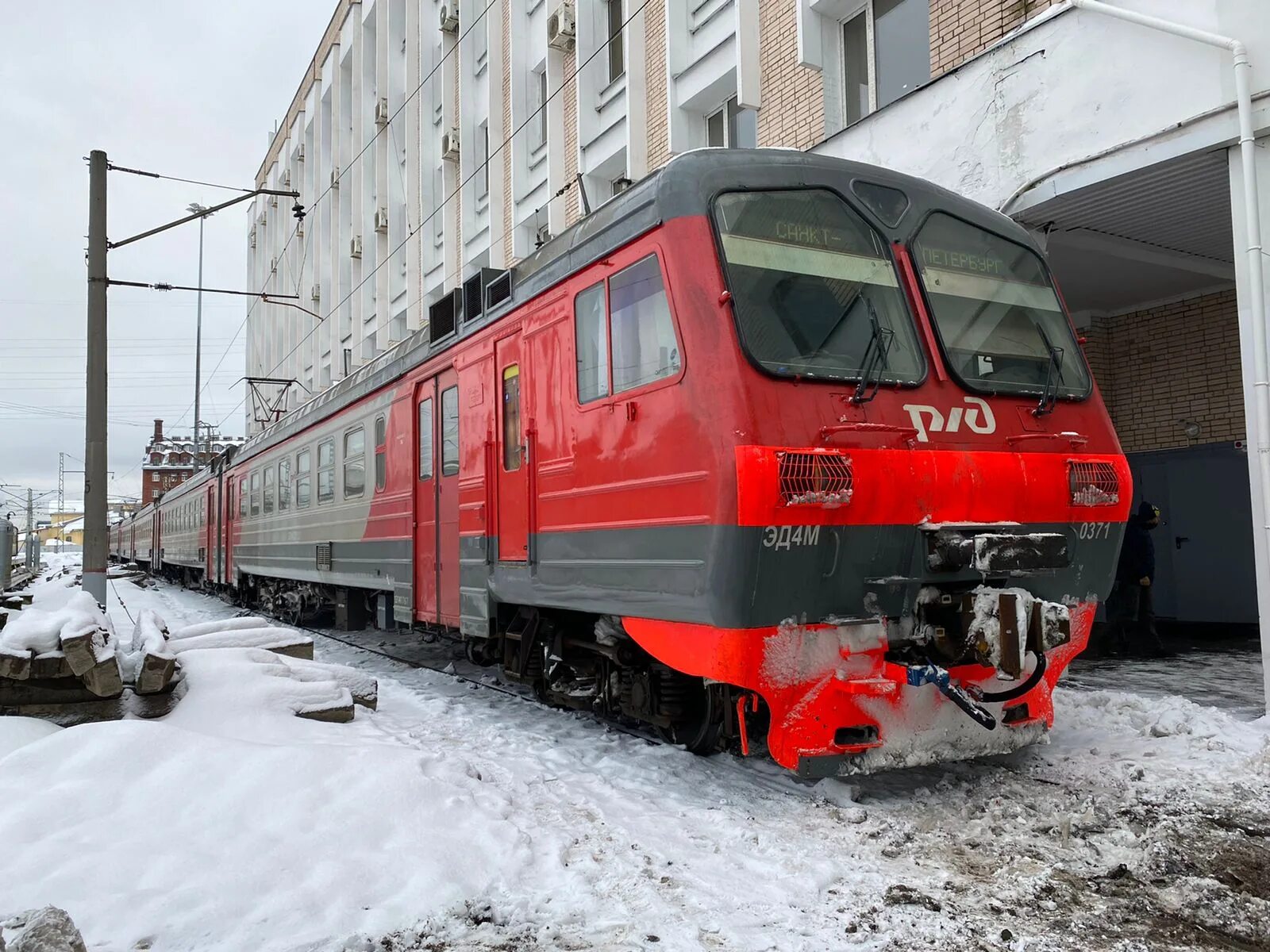 Ржд электрички спб. Пассажирский электропоезд. РЖД Ленинградская область. Электрички ЛЕНОБЛАСТЬ. Электричка СЗППК.