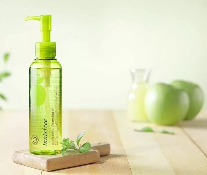 Корейская косметика масел. Innisfree Apple Seed Cleansing Oil. Innisfree Apple Seed Cleansing Oil(150ml). Гидрофильное масло с экстрактом яблока Innisfree Apple Seed Cleansing Oil. Корейское гидрофильное Innisfree.