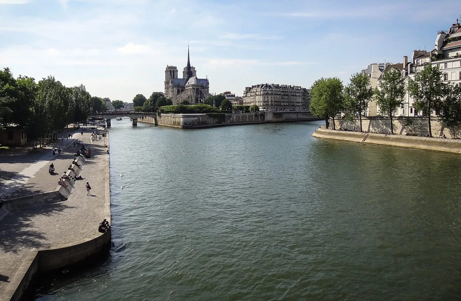 Seine река во Франции. Река сена во Франции. Река сена в Париже. Достопримечательности Франции. Река сена. Речка сена