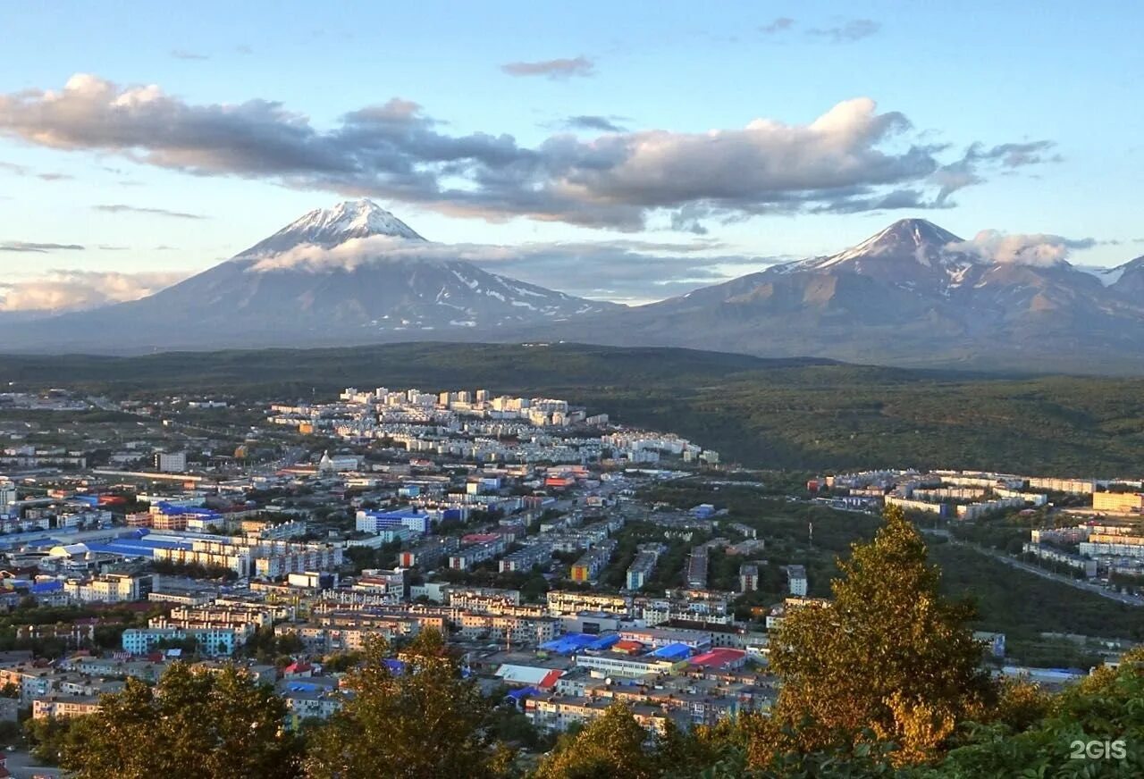 Циан петропавловск камчатский. Центр Петропавловска-Камчатского. Петропавловск-Камчатский центр города. Камчатка город Петропавловск Камчатский. Петропавловск-Камчатский улица Ленинская.