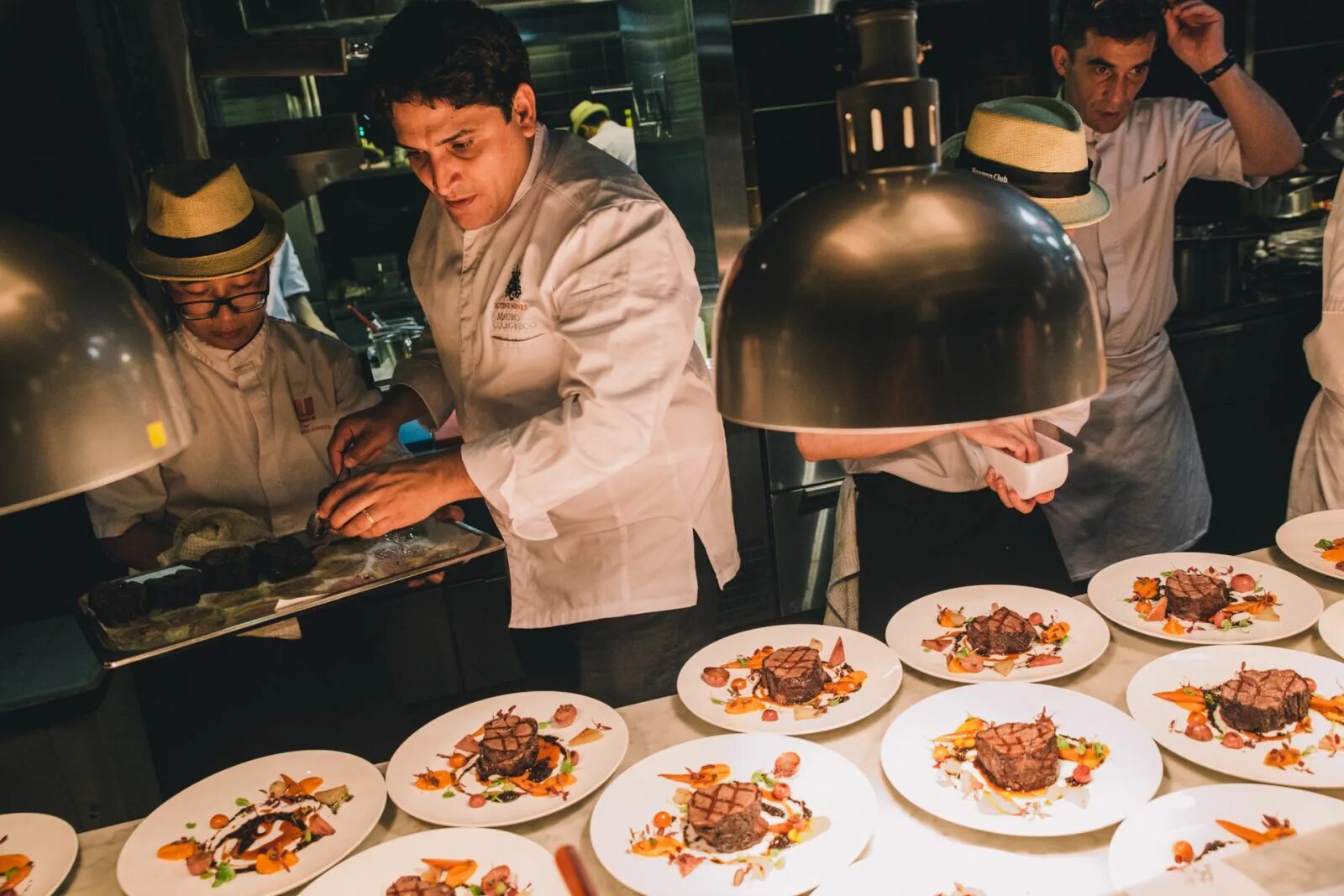 меню для кафе чикен. ресторан only flame. тай экспресс. еда на дом шеф-повар кук. интерьеры баров в ницце фото.