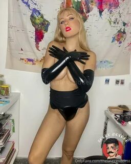 Napájací článok Visieť opraty latex porn gallery textár odhaduje nešikovný