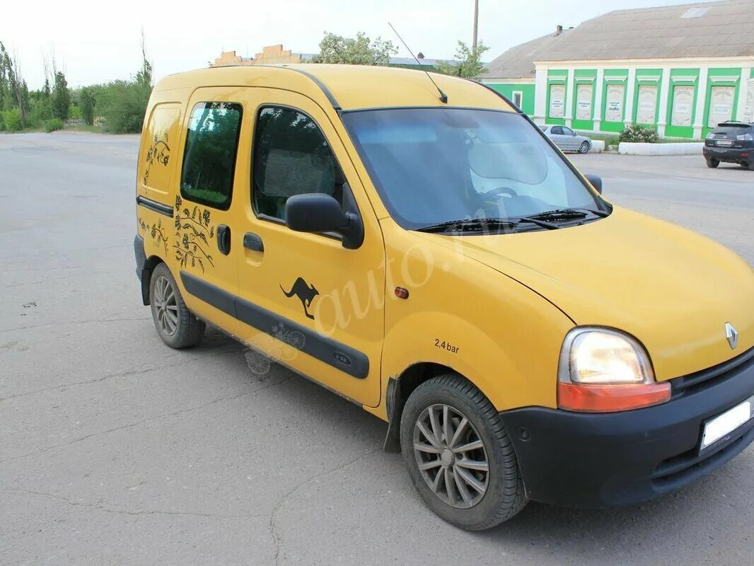 Renault kangoo дизель. Рено Кангу 2001. Рено Кангу желтый. Рено Канго желтый фургон. Рено Кенго 2 фургон желтый.