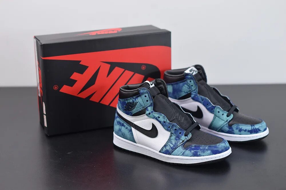 Air Jordan 1 High og Tie-Dye. Nike Air Jordan 1 Retro High og Tie-Dye. Jordan Air Jordan 1 High og "Tie-Dye". Jordan Air Jordan 1 High "Tie-Dye" Sneakers.