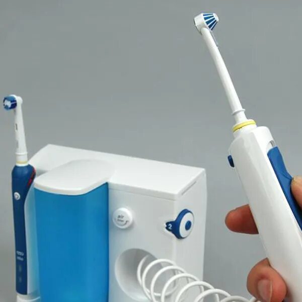 Лучший ирригатор зубной. Зубной центр oral-b oxyjet + pro 3000. зубной центр oral-b professional care oxyjet + 3000. ирригатор орал би auelet4. портативный ирригатор орал би,профессионал акваджет.