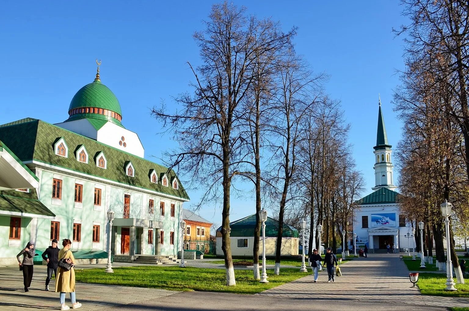 Уфы. Мечеть на тукаева в уфе. Тукаева 52 мечеть уфа. Первая мечеть уфы. Мечети уфы первая соборная мечеть.
