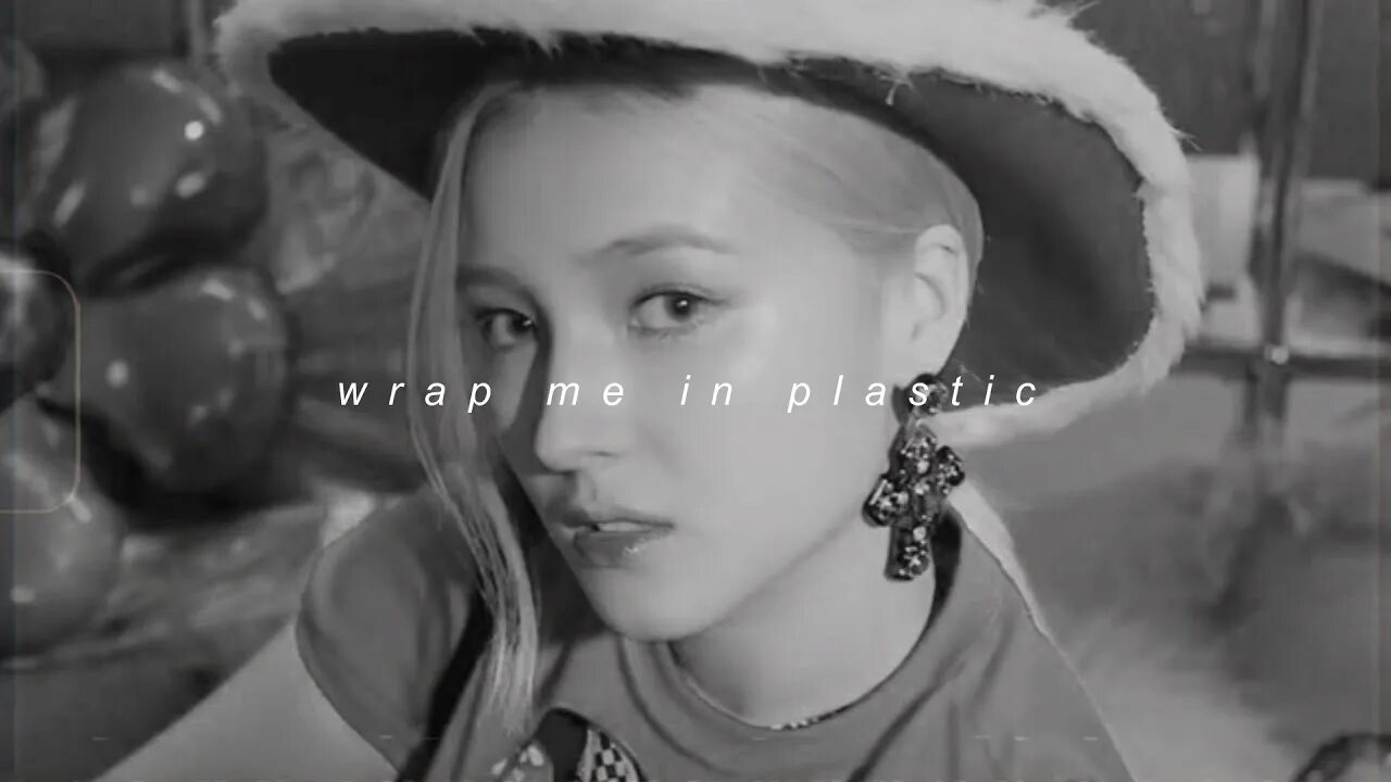 Chromance певица. Chromance Wrap певица. Chromance певица лицо. Wrap me in Plastic (Slowed down Version). Momoland wrap me in plastic