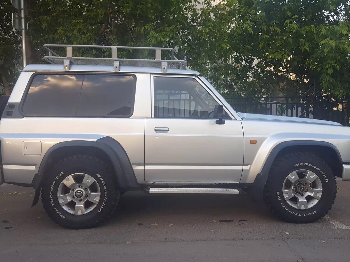 Nissan Patrol (y60) 3-дверный. Nissan Patrol 3 дверный. Ниссан Патрол y60 3х дверный. Nissan Patrol 3 дверный 60.