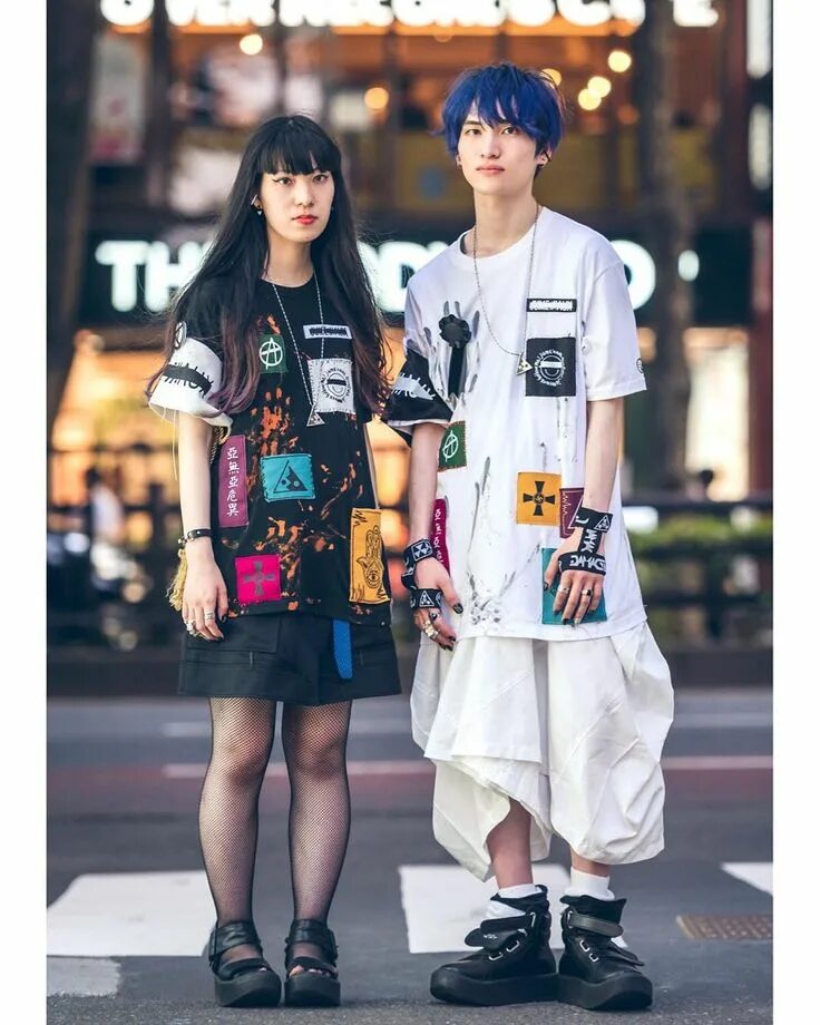 Токийские одежда. Корейская уличная мода Харадзюку. Японо корейский стиль. Вечеринка в стиле Токио. Токио сейчас стиль стрельбы одежда.