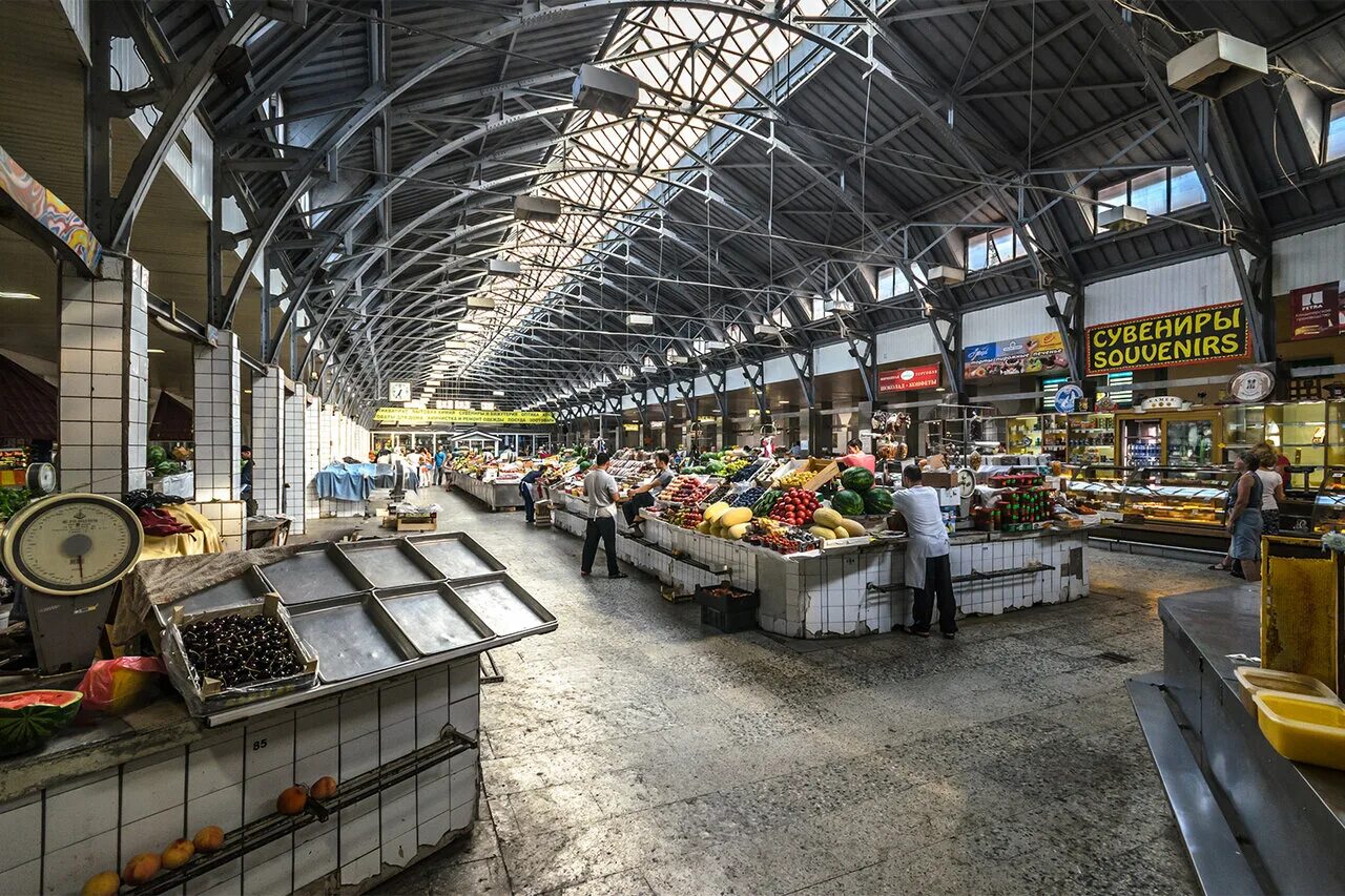 Рынок продуктовый дешево. Кузнечный рынок в Санкт-Петербурге. Кузнечный рынок СПБ. Кировский рынок Санкт-Петербург. Продовольственный рынок.