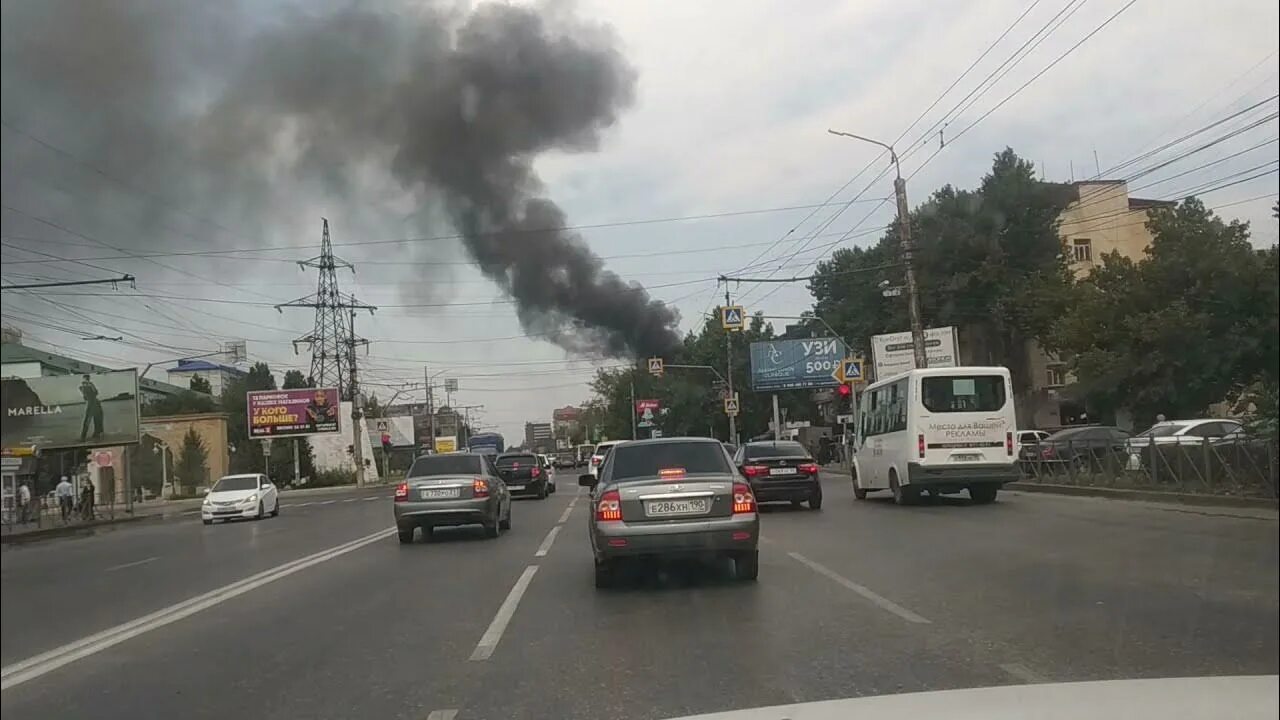 Махачкала сейчас новости сегодня последние. Пожар в махачкале 2003. пожар в махачкале. пожар в махачкале сегодня на акушинского. огни махачкалы.