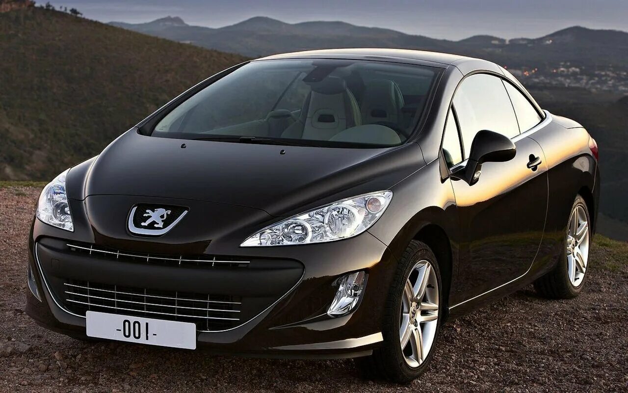 Какое пежо лучше купить. Пежо 308. Peugeot 308 cc. Peugeot 308 cc 2015. Пежо 308 cc.