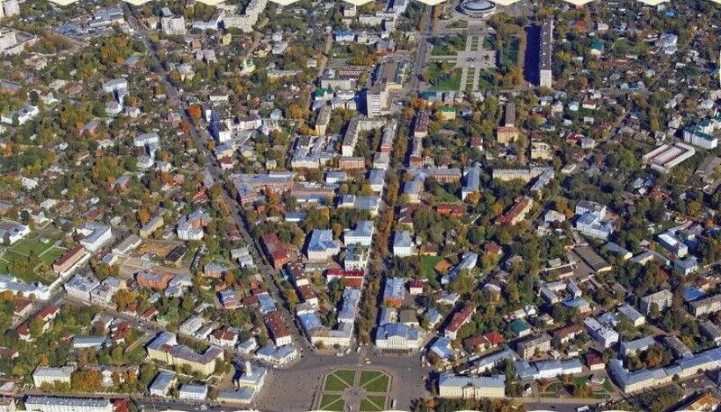 Улицы веером в каком городе. Кострома веерная застройка. кострома сусанинская площадь с высоты птичьего полета. кострома улицы в виде веера. улицы костромы расположены веером.