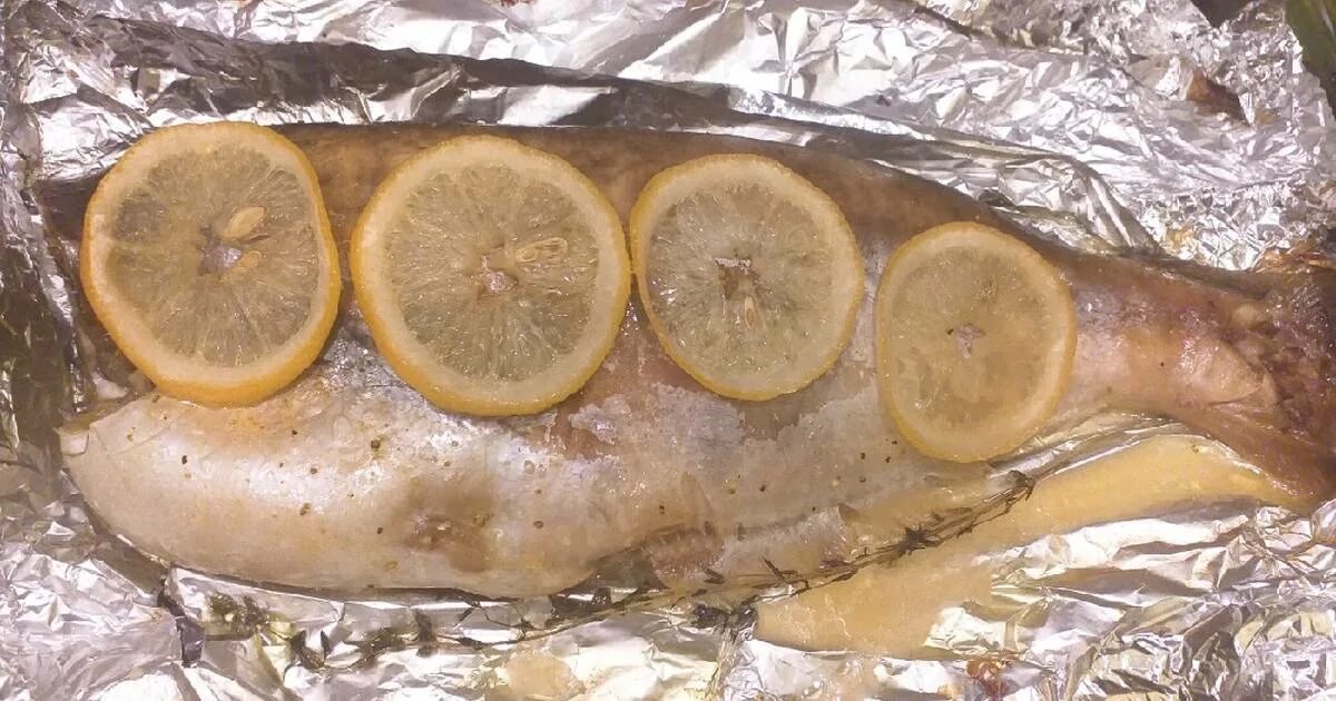 рыба жемчужная в духовке. белорыбица пангасиус. рыба жемчужная в духовке с овощами. рыба жемчужная запеченная в фольге. Poached fish.