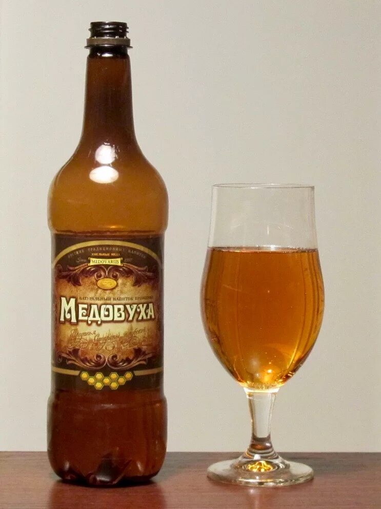 Медовуха 5. Суздаль медовуха. Медовуха очаковская. Медовуха медовая. Медовуха в древней руси.