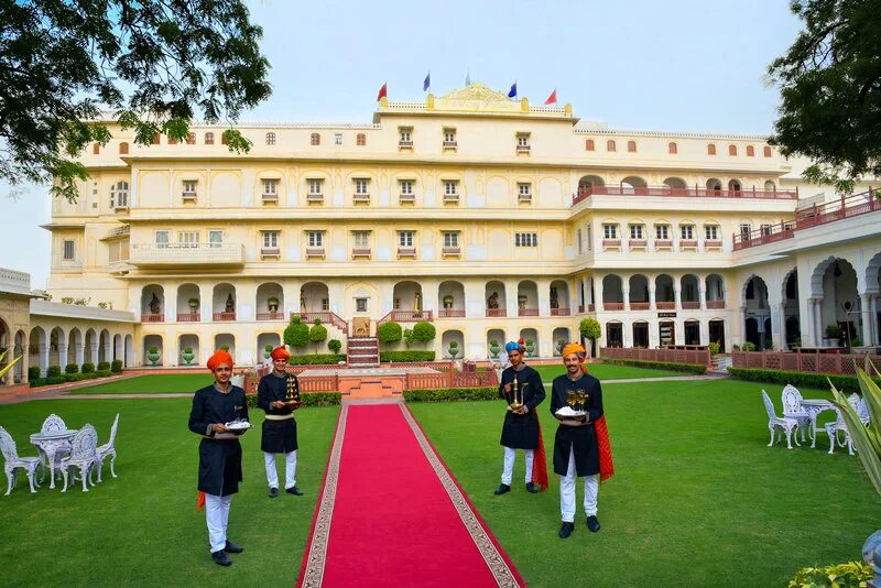 Palace is made. Palace is made. Mysore palace индия. Мьянма нейпьидо. Майсур).