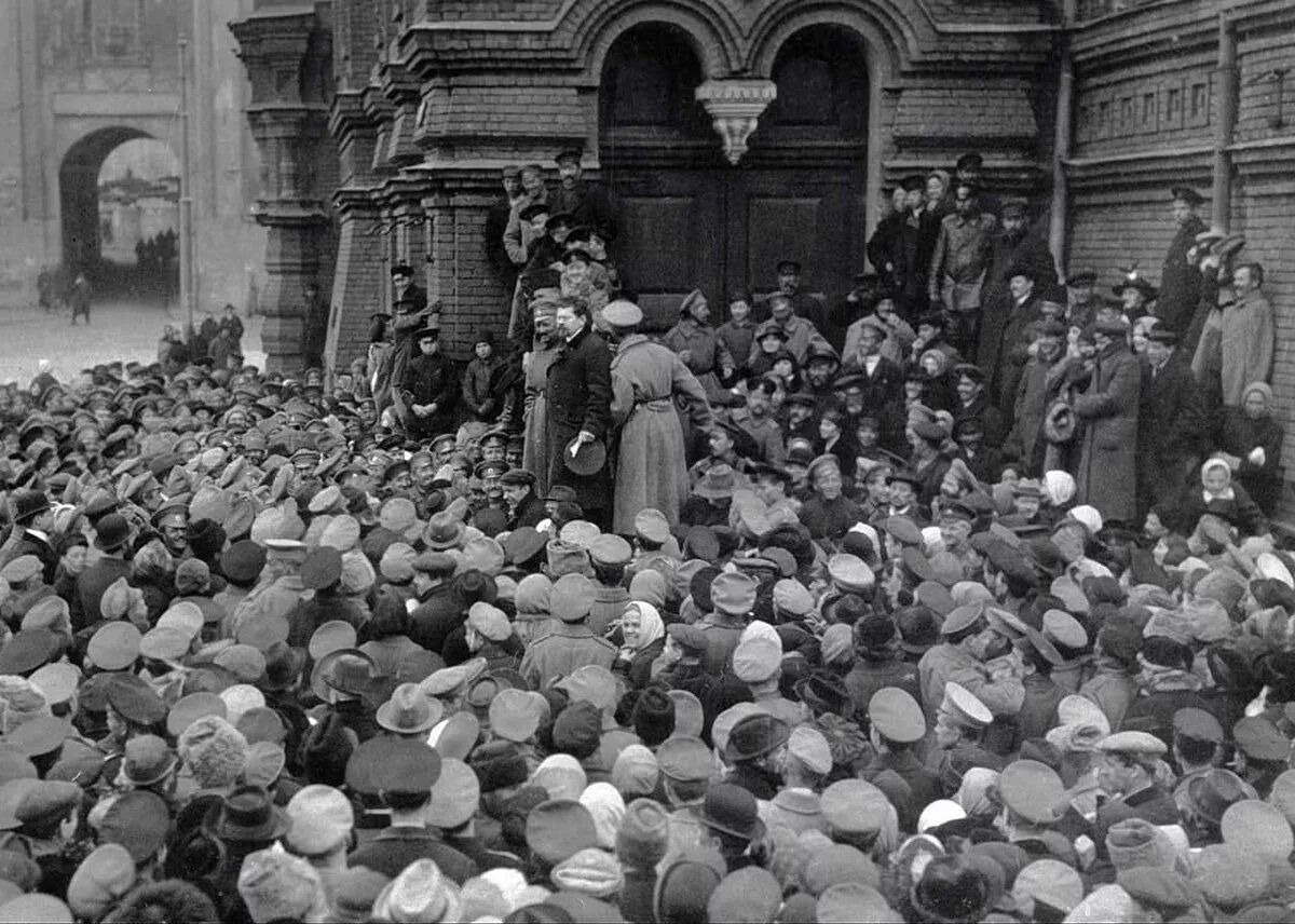 Революция 1917 года в России. Революция 1905 года Петроград. Революция 1917 года в России фото. Россия в 1917 году. Люди октябрьской революции