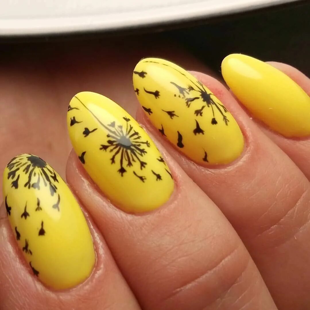 Идеи желтого маникюра. Желтый маникюр. Жёлтые ногти маникюр. Маникюр желтогого цвета. Маникюр с жёлтым цветом.