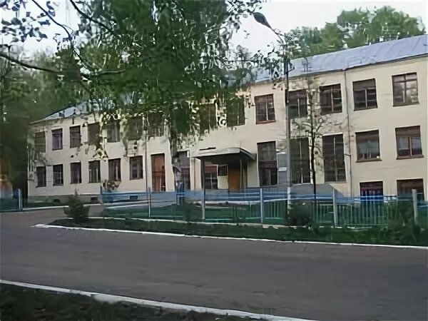 Школа номер 1 лямбирь. Лямбирская школа 1. Моу лямбирская сош. Школа 2 в лямбире мордовия. Сош 1 лямбирь.