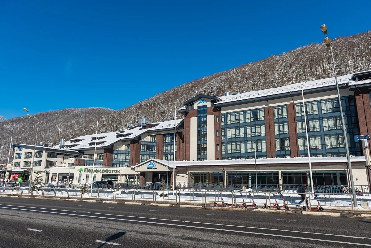 Апарт отель снега сочи. Эстонская 105 эсто садок. snega отель эсто садок. п эсто садок грейс империал. снега апарт отель красная поляна.