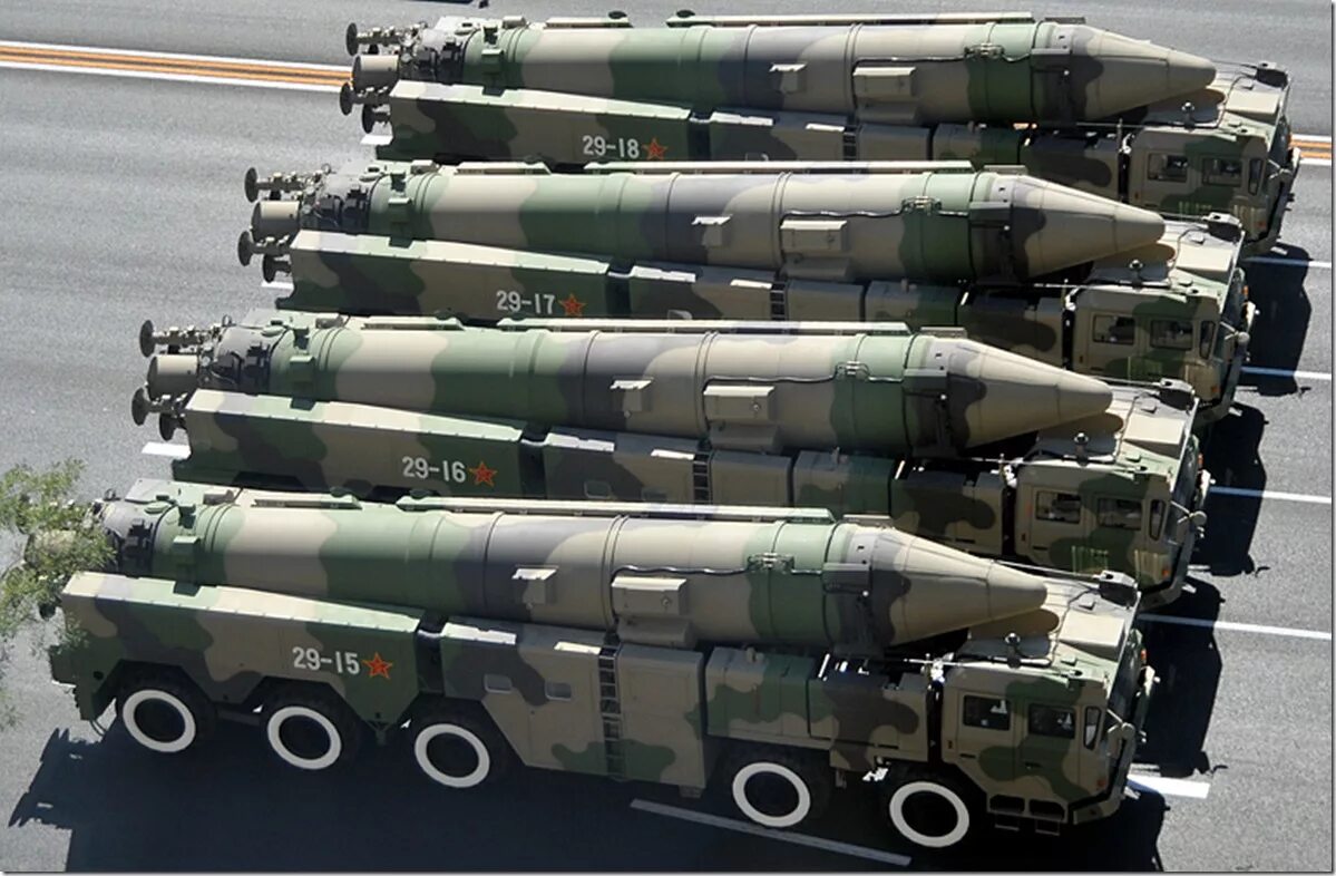 Оружие сильнее ядерного. Дунфэн 21д. Дунфэн-21 противокорабельная баллистическая ракета. Китайская противокорабельная баллистическая ракета DF-21d. Дунфэн 2.
